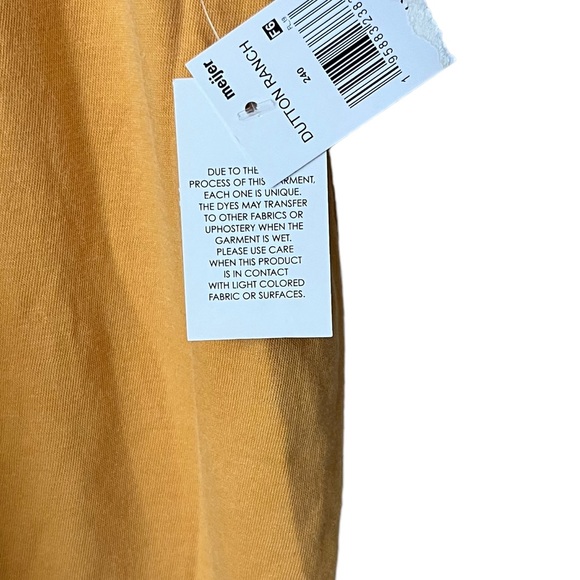Yellowstone Dutton Ranch Yellow Graphic T Shirt 1X Paramount 2021 NWT - Picture 2 of 4